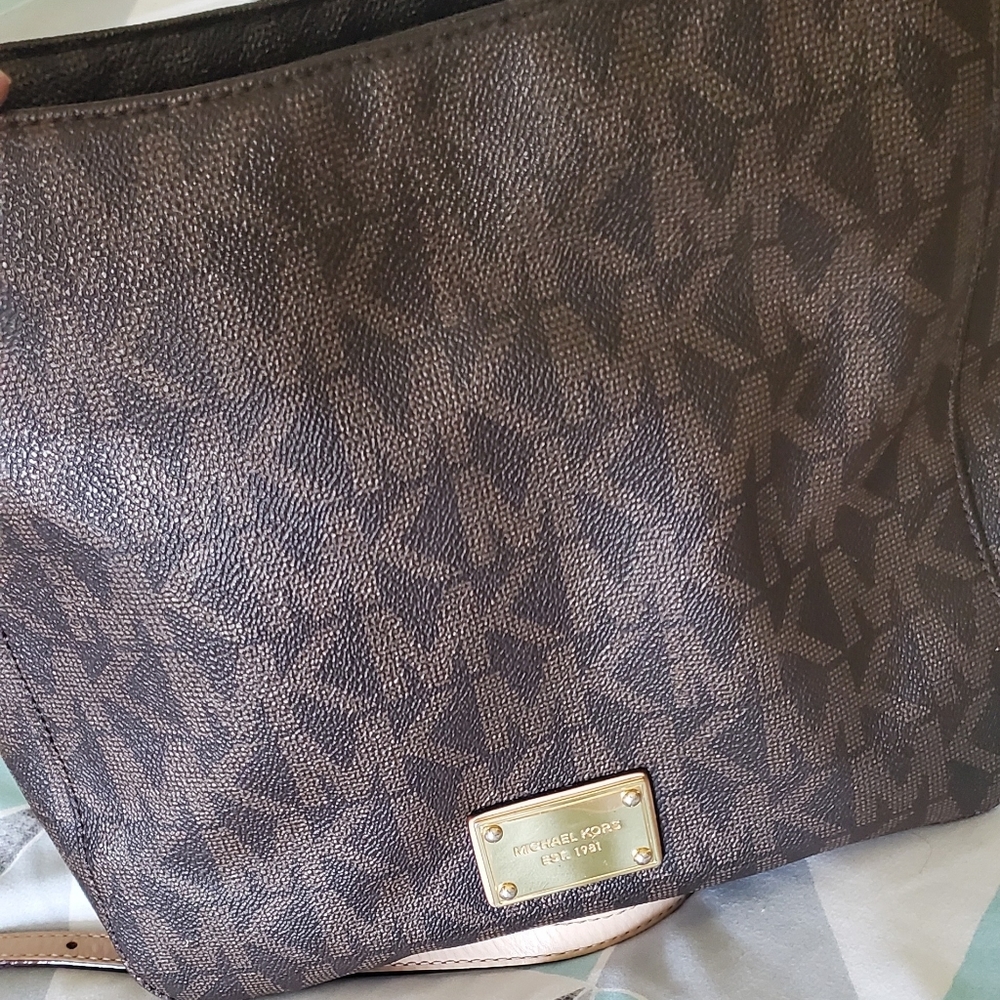 Michael Kors Crossbody